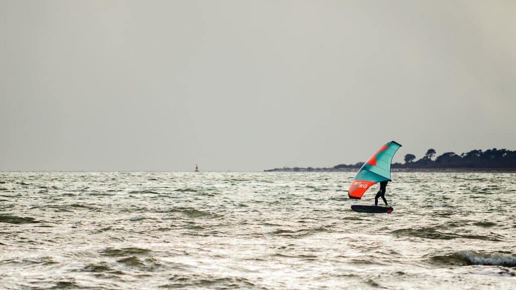 pratique le wingfoil